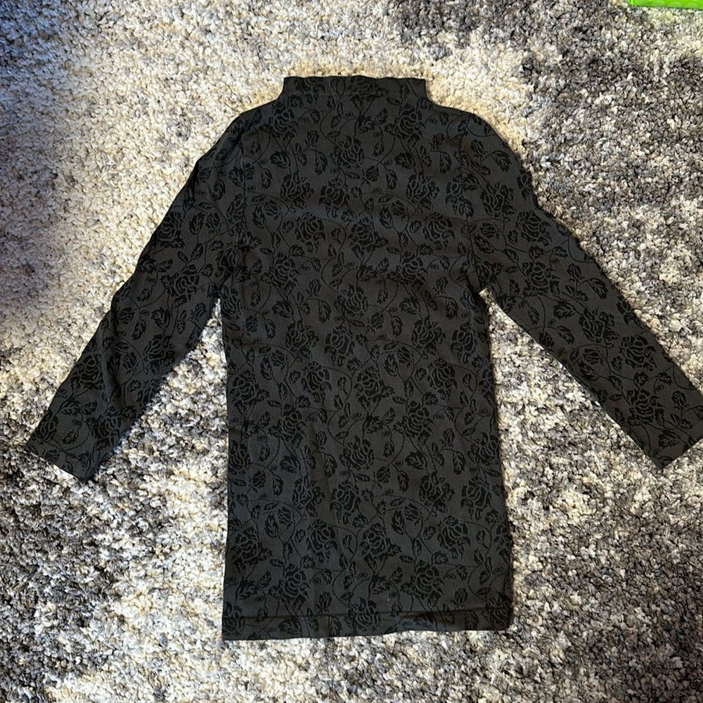 Grey floral turtle neck